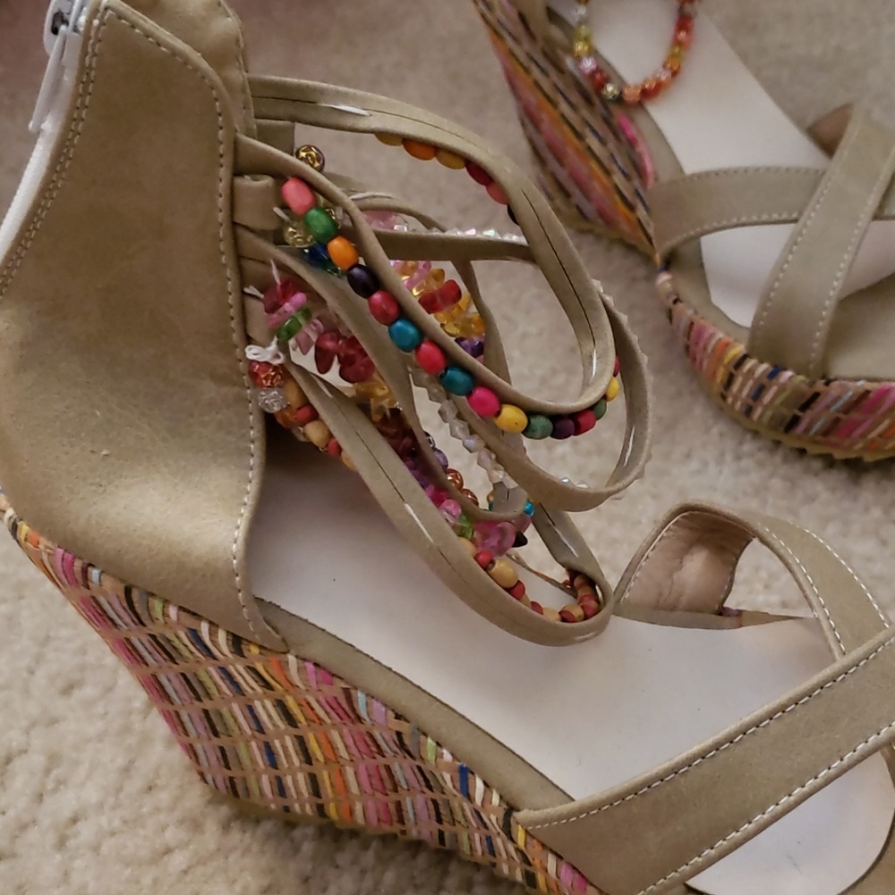 Sandals - Picture 6 of 7